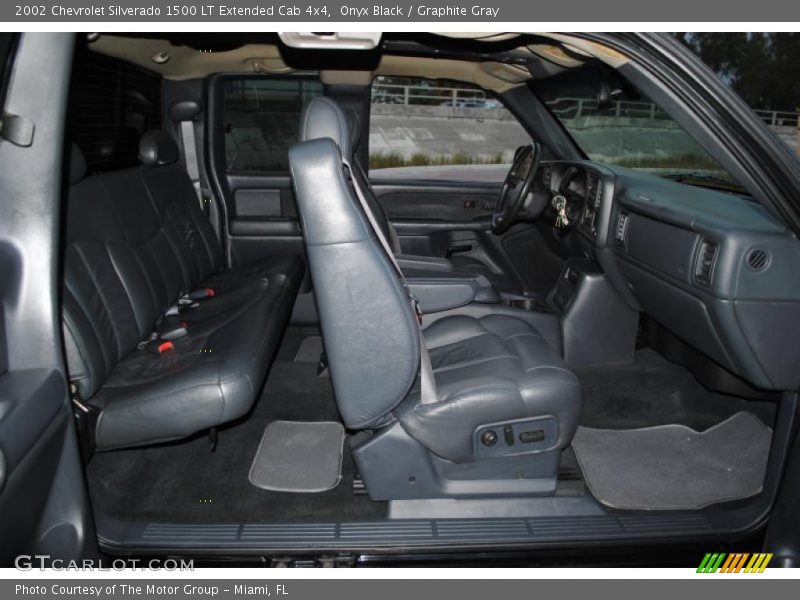 Onyx Black / Graphite Gray 2002 Chevrolet Silverado 1500 LT Extended Cab 4x4