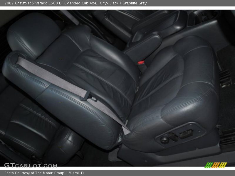 Onyx Black / Graphite Gray 2002 Chevrolet Silverado 1500 LT Extended Cab 4x4