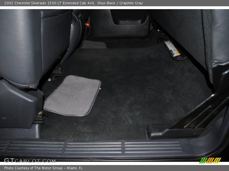 Onyx Black / Graphite Gray 2002 Chevrolet Silverado 1500 LT Extended Cab 4x4