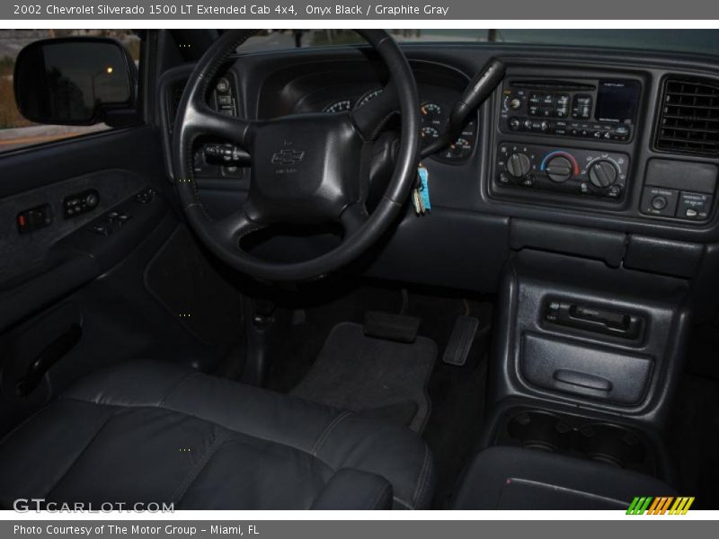 Onyx Black / Graphite Gray 2002 Chevrolet Silverado 1500 LT Extended Cab 4x4