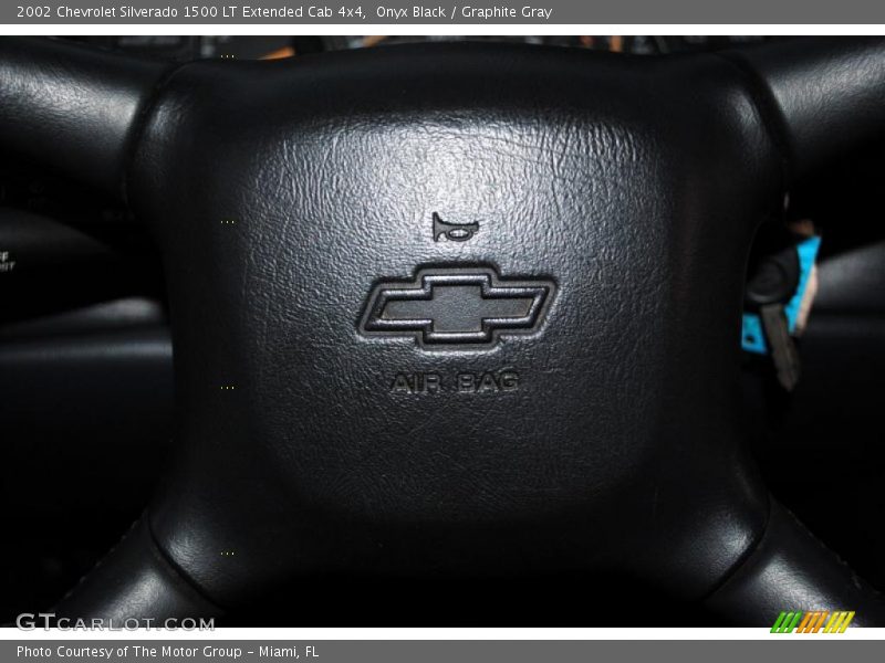 Onyx Black / Graphite Gray 2002 Chevrolet Silverado 1500 LT Extended Cab 4x4