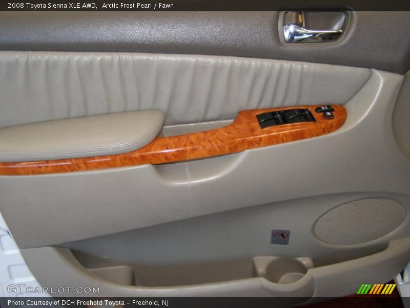 Arctic Frost Pearl / Fawn 2008 Toyota Sienna XLE AWD