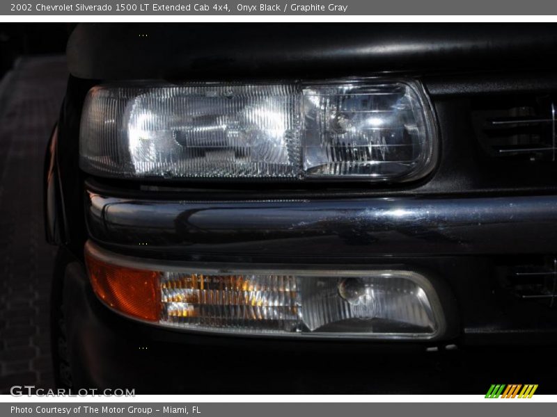 Onyx Black / Graphite Gray 2002 Chevrolet Silverado 1500 LT Extended Cab 4x4