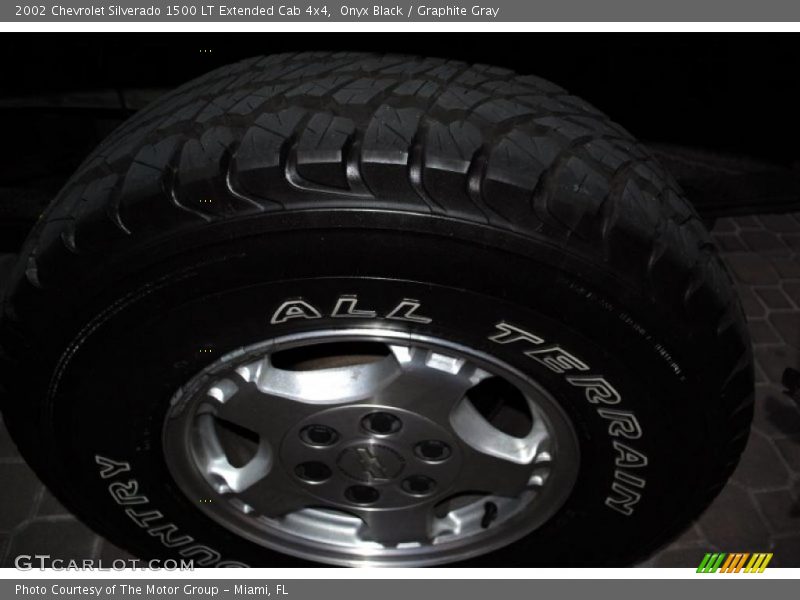 Onyx Black / Graphite Gray 2002 Chevrolet Silverado 1500 LT Extended Cab 4x4