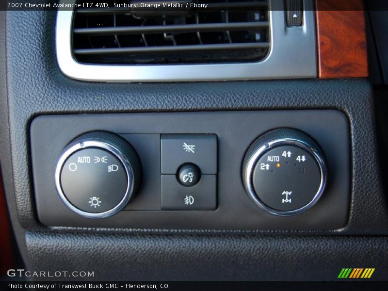 Sunburst Orange Metallic / Ebony 2007 Chevrolet Avalanche LTZ 4WD