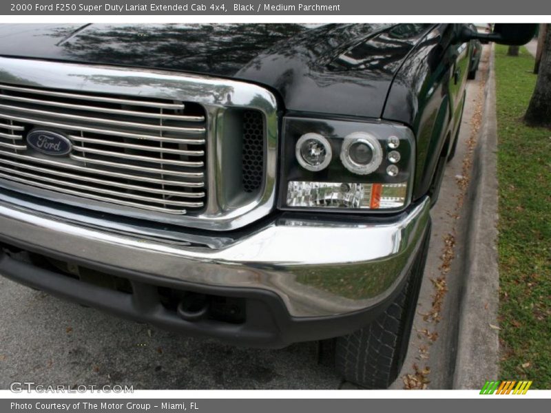 Black / Medium Parchment 2000 Ford F250 Super Duty Lariat Extended Cab 4x4