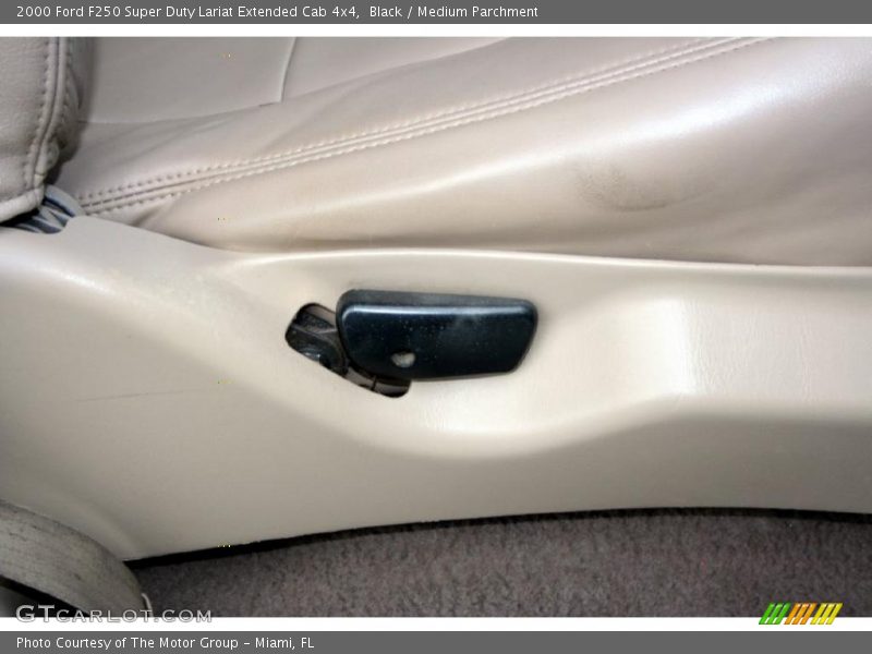 Black / Medium Parchment 2000 Ford F250 Super Duty Lariat Extended Cab 4x4