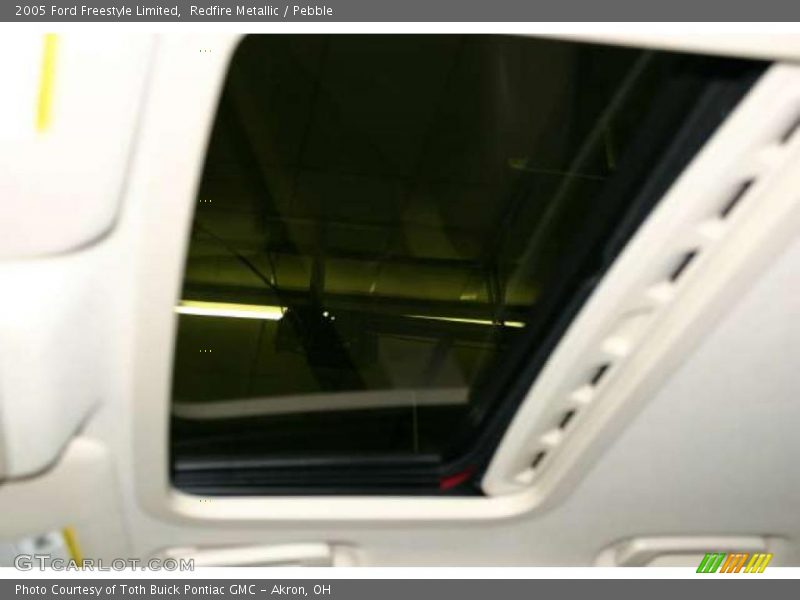 Redfire Metallic / Pebble 2005 Ford Freestyle Limited