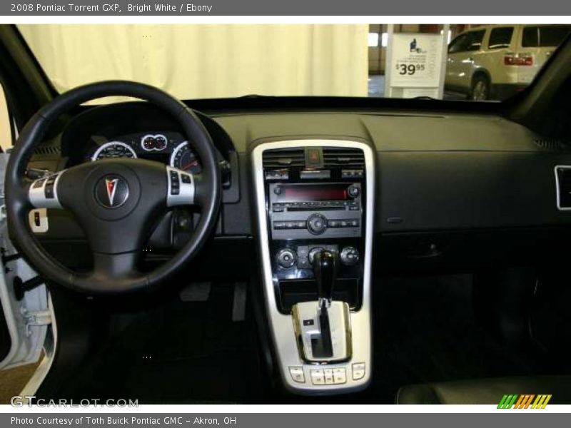 Bright White / Ebony 2008 Pontiac Torrent GXP