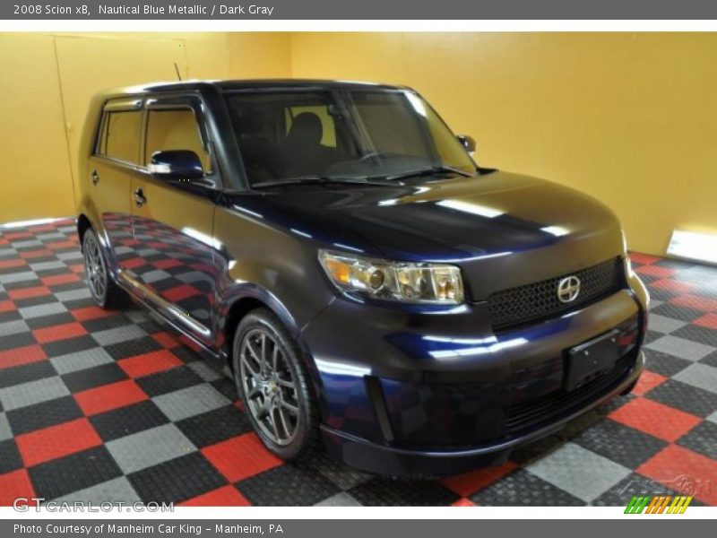 Front 3/4 View of 2008 xB 