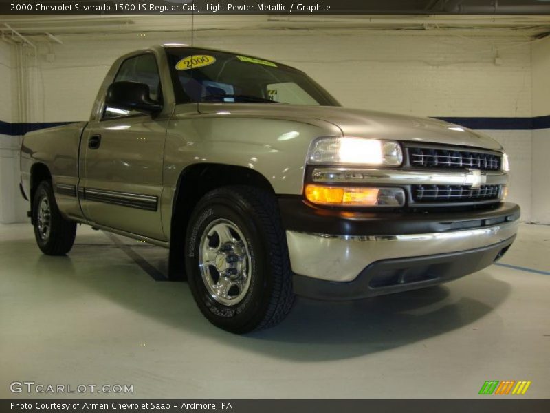 Light Pewter Metallic / Graphite 2000 Chevrolet Silverado 1500 LS Regular Cab