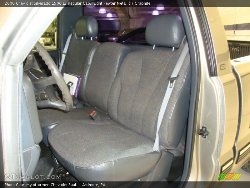 Light Pewter Metallic / Graphite 2000 Chevrolet Silverado 1500 LS Regular Cab