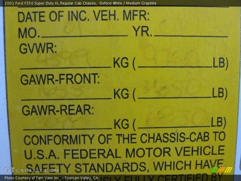 Oxford White / Medium Graphite 2001 Ford F350 Super Duty XL Regular Cab Chassis