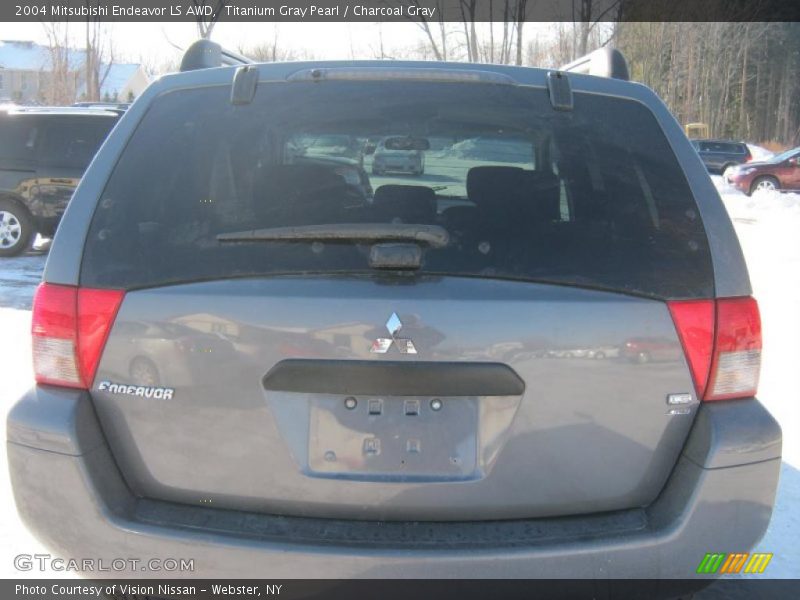 Titanium Gray Pearl / Charcoal Gray 2004 Mitsubishi Endeavor LS AWD