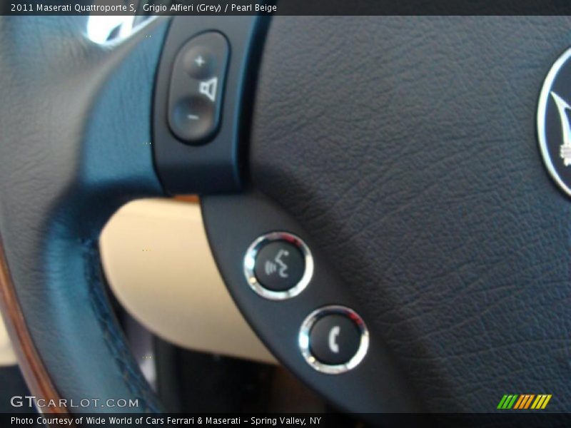 Grigio Alfieri (Grey) / Pearl Beige 2011 Maserati Quattroporte S