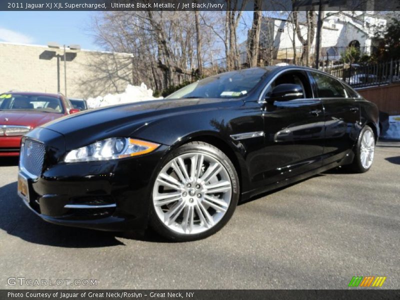 Front 3/4 View of 2011 XJ XJL Supercharged