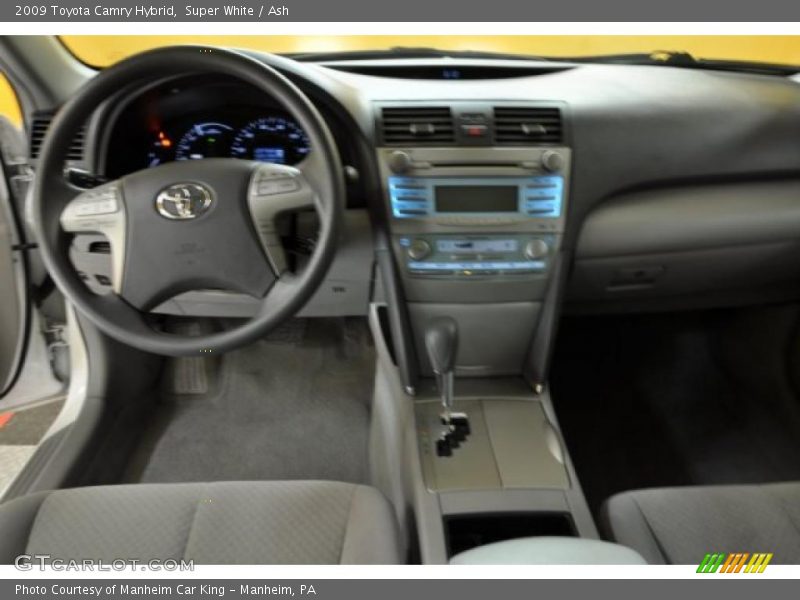 Super White / Ash 2009 Toyota Camry Hybrid