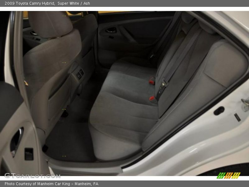 Super White / Ash 2009 Toyota Camry Hybrid