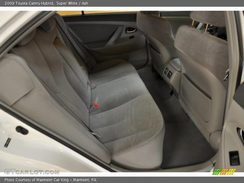 Super White / Ash 2009 Toyota Camry Hybrid