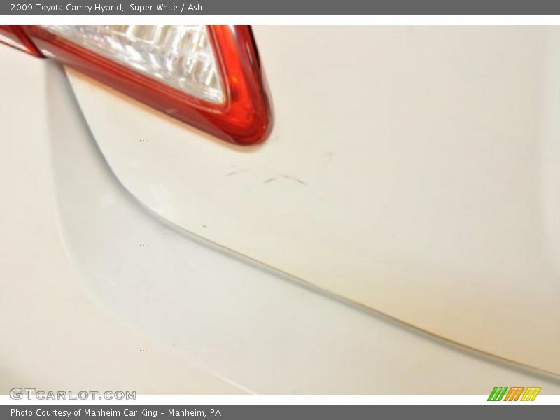 Super White / Ash 2009 Toyota Camry Hybrid