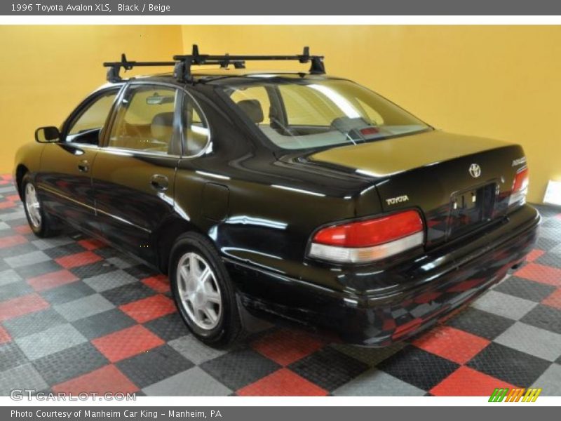 Black / Beige 1996 Toyota Avalon XLS