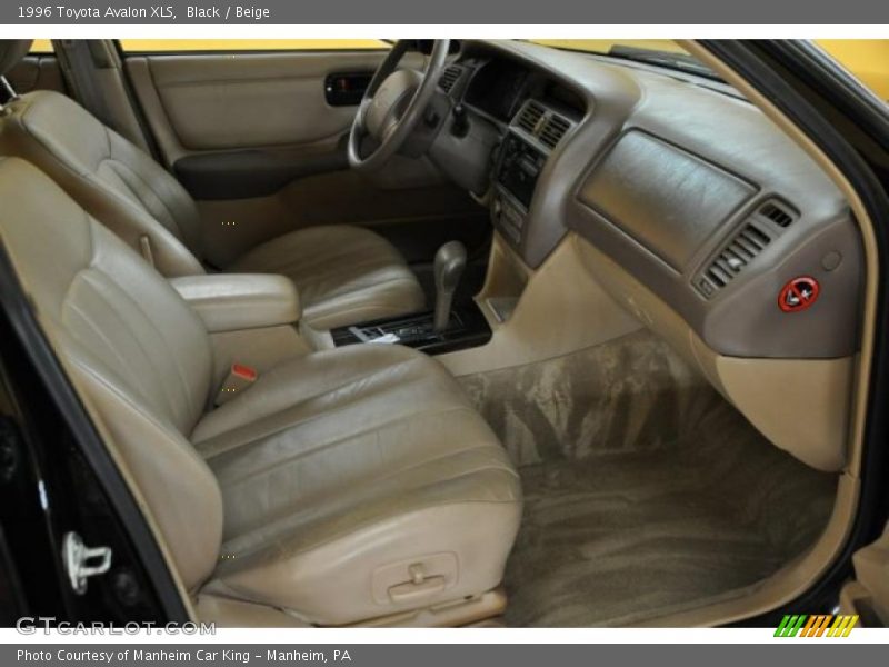 Black / Beige 1996 Toyota Avalon XLS