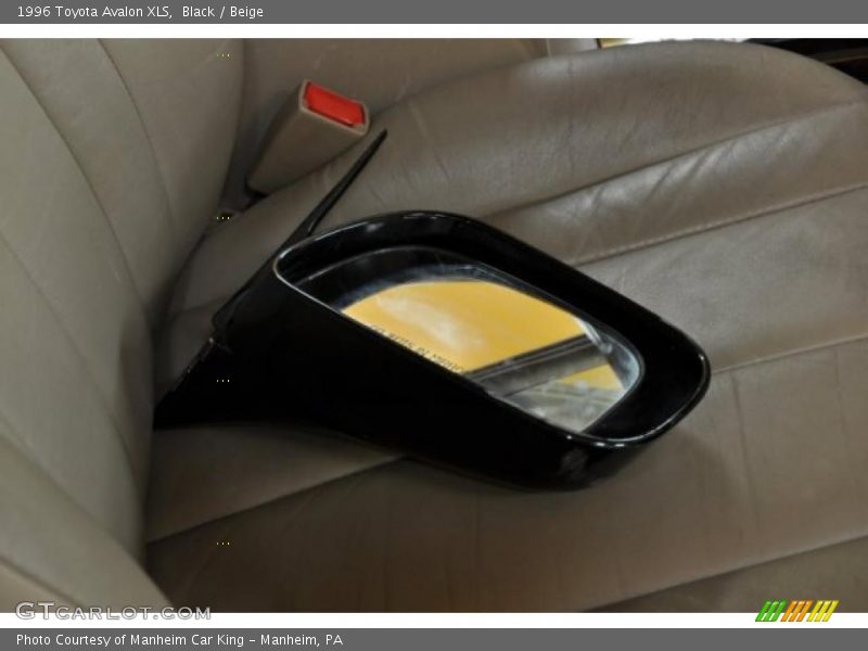 Black / Beige 1996 Toyota Avalon XLS