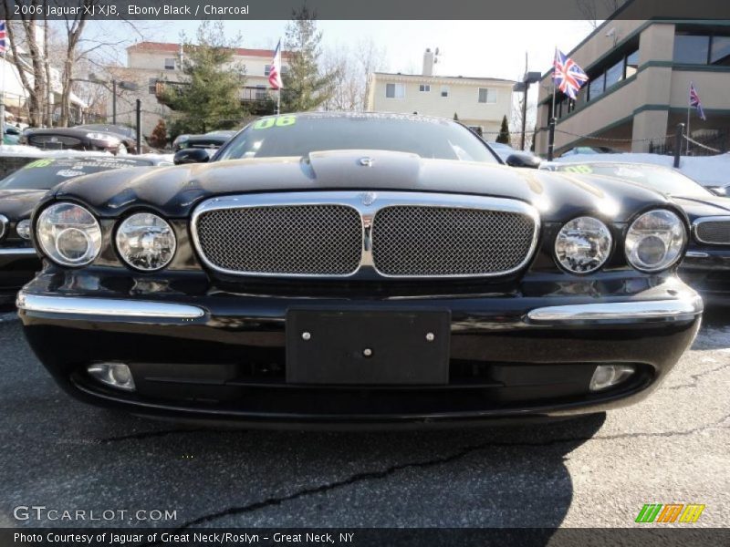 Ebony Black / Charcoal 2006 Jaguar XJ XJ8