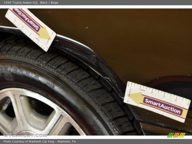 Black / Beige 1996 Toyota Avalon XLS