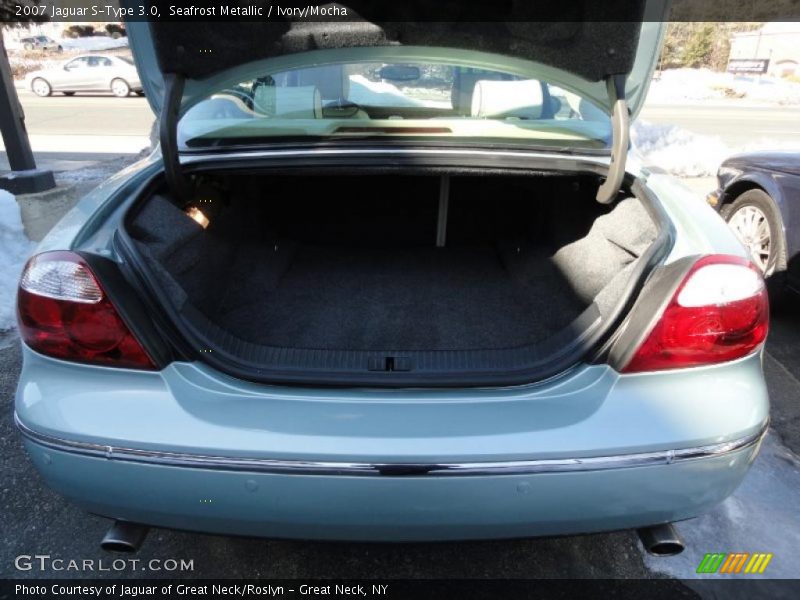 Seafrost Metallic / Ivory/Mocha 2007 Jaguar S-Type 3.0