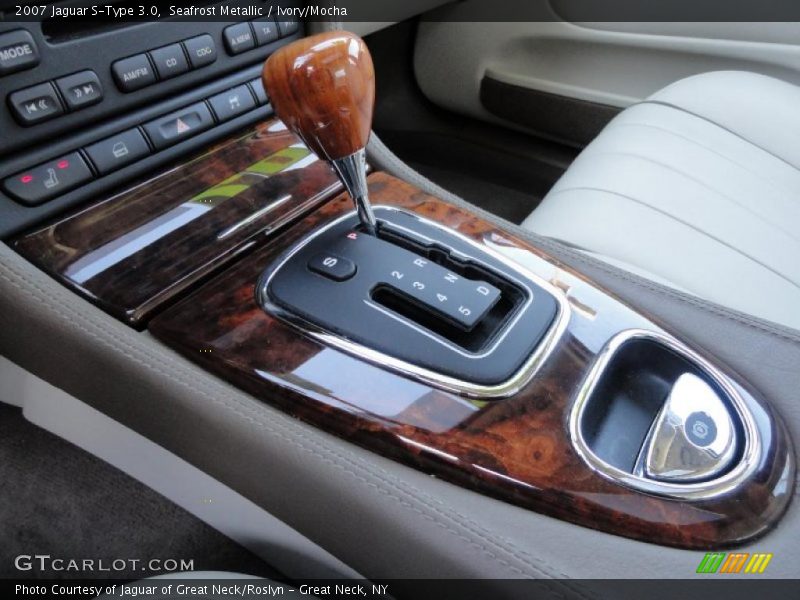 Seafrost Metallic / Ivory/Mocha 2007 Jaguar S-Type 3.0