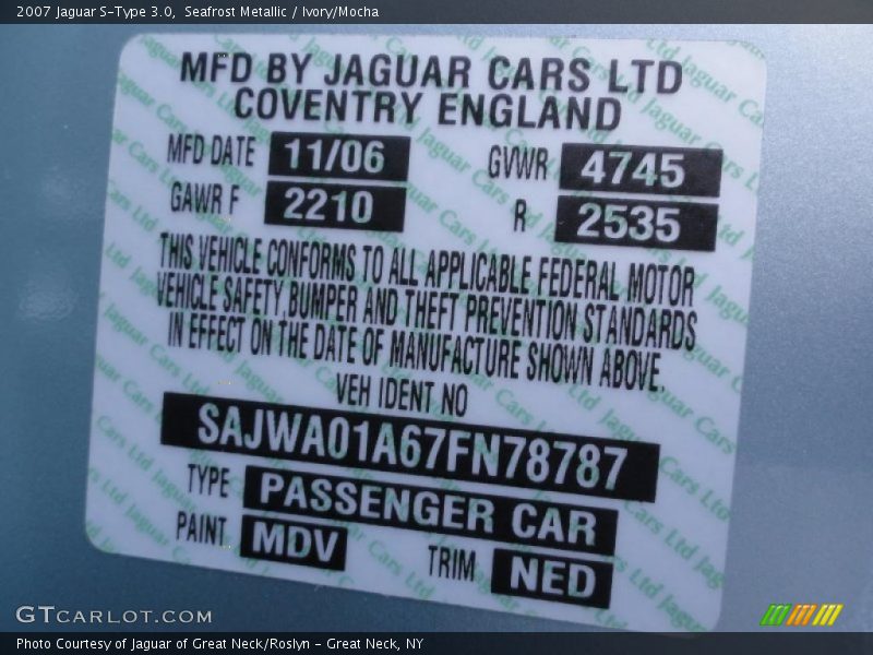 Seafrost Metallic / Ivory/Mocha 2007 Jaguar S-Type 3.0