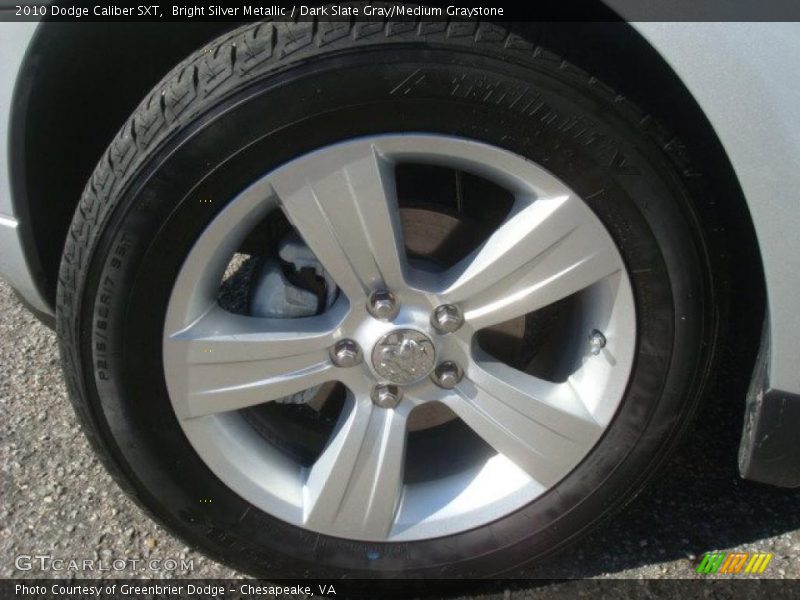 Bright Silver Metallic / Dark Slate Gray/Medium Graystone 2010 Dodge Caliber SXT