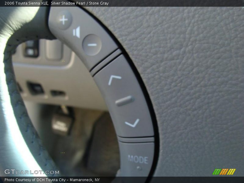 Silver Shadow Pearl / Stone Gray 2006 Toyota Sienna XLE