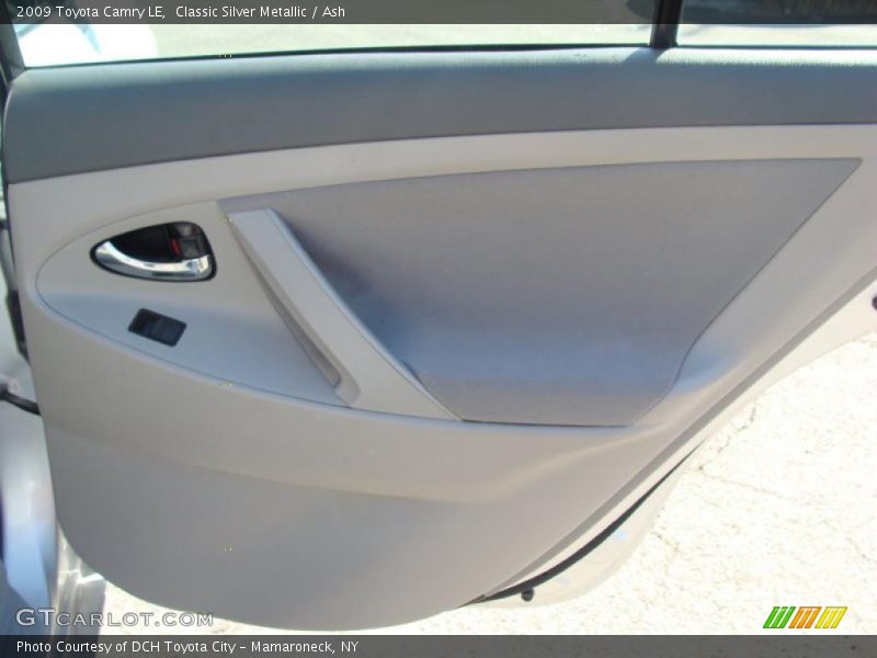 Classic Silver Metallic / Ash 2009 Toyota Camry LE