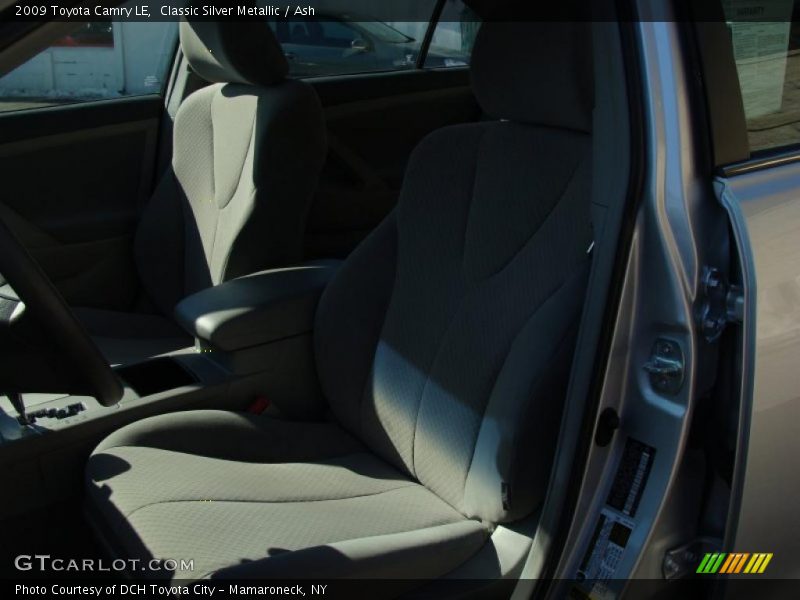 Classic Silver Metallic / Ash 2009 Toyota Camry LE