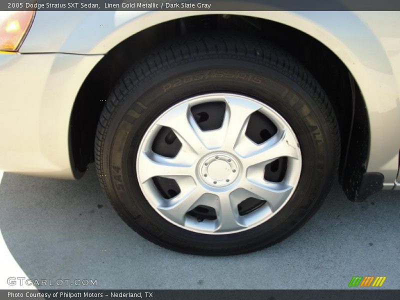 Linen Gold Metallic / Dark Slate Gray 2005 Dodge Stratus SXT Sedan