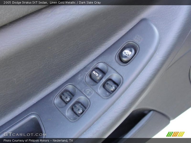 Linen Gold Metallic / Dark Slate Gray 2005 Dodge Stratus SXT Sedan