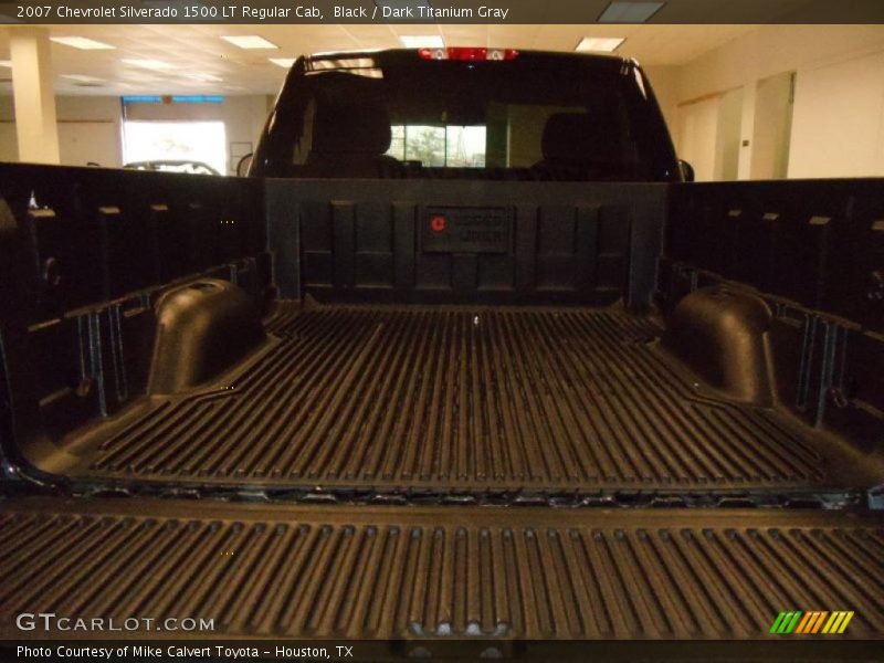 Black / Dark Titanium Gray 2007 Chevrolet Silverado 1500 LT Regular Cab