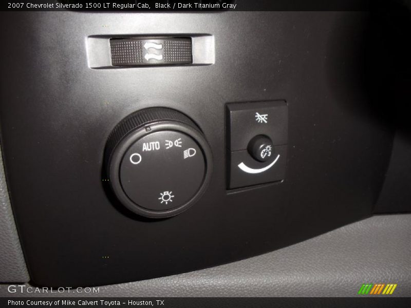 Black / Dark Titanium Gray 2007 Chevrolet Silverado 1500 LT Regular Cab