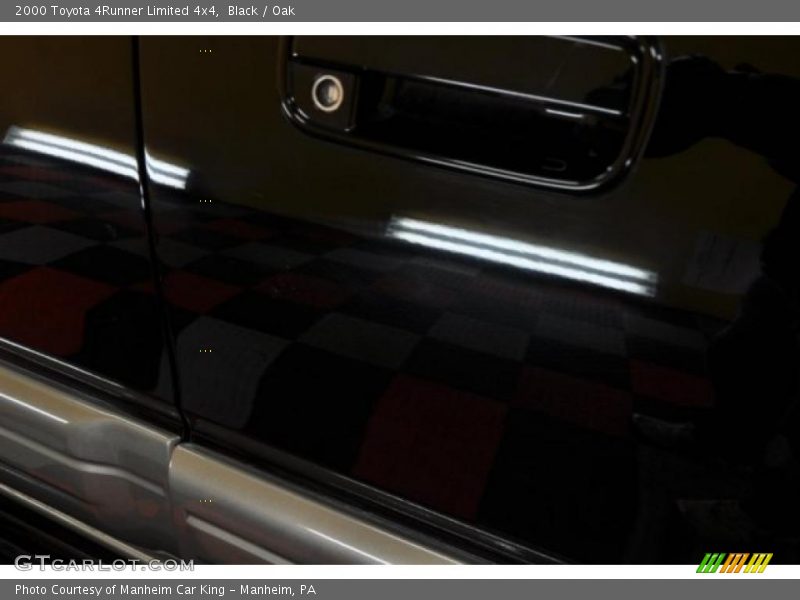 Black / Oak 2000 Toyota 4Runner Limited 4x4