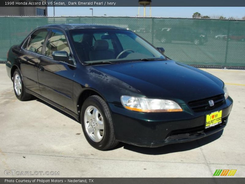 Front 3/4 View of 1998 Accord EX V6 Sedan