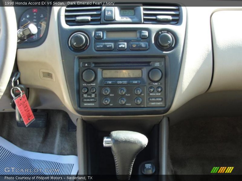 Controls of 1998 Accord EX V6 Sedan