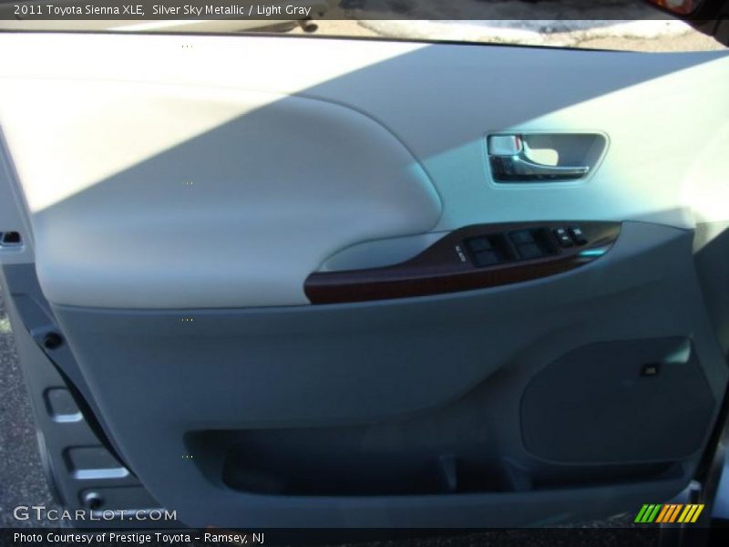 Silver Sky Metallic / Light Gray 2011 Toyota Sienna XLE