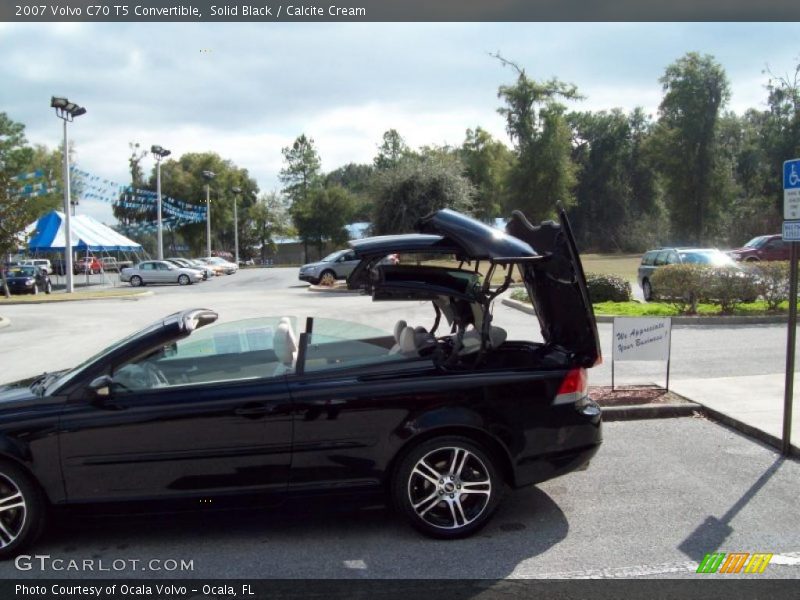 Solid Black / Calcite Cream 2007 Volvo C70 T5 Convertible