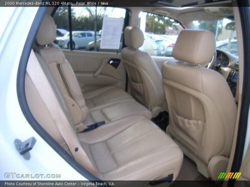 Polar White / Java 2000 Mercedes-Benz ML 320 4Matic