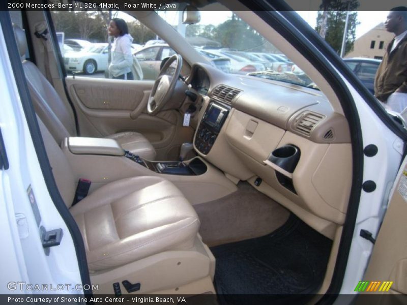Polar White / Java 2000 Mercedes-Benz ML 320 4Matic