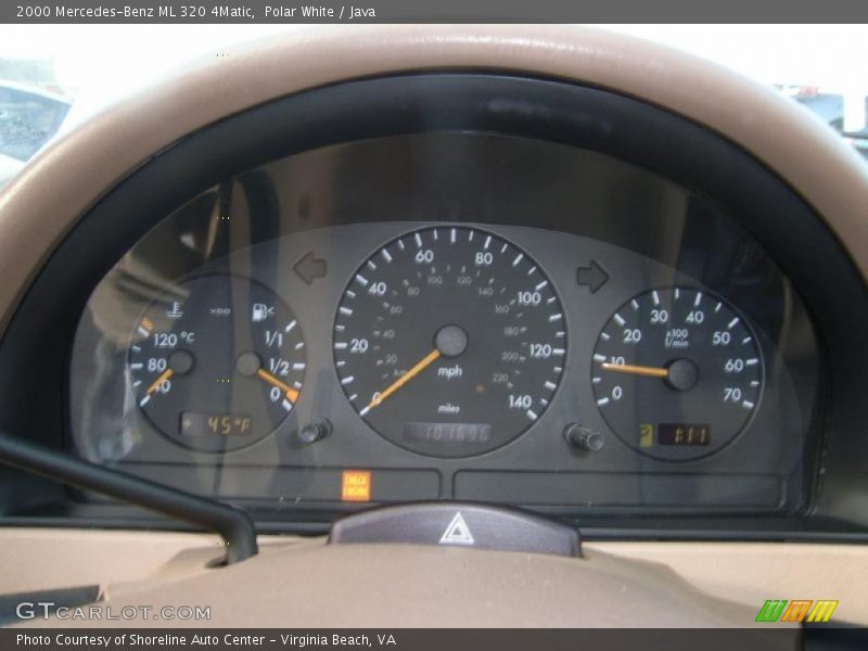Polar White / Java 2000 Mercedes-Benz ML 320 4Matic