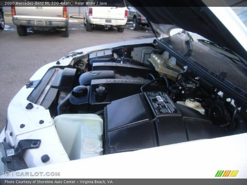 Polar White / Java 2000 Mercedes-Benz ML 320 4Matic