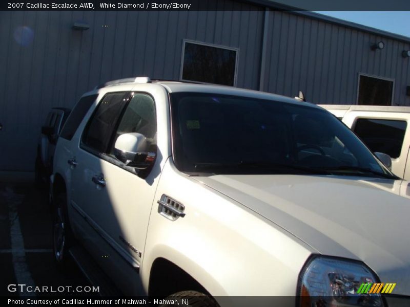 White Diamond / Ebony/Ebony 2007 Cadillac Escalade AWD